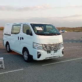Nissan NV3500 2023