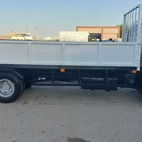 Mitsubishi Canter 2004