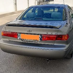 Toyota Camry 2000