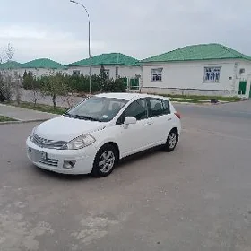 Nissan Versa 2010