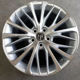 Camry 18 diska original