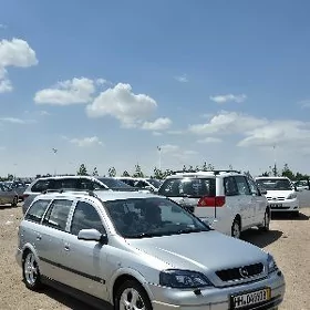 Opel Astra 2004