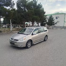 Toyota Sienna 2005