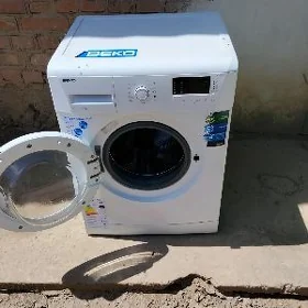 продаю машинку