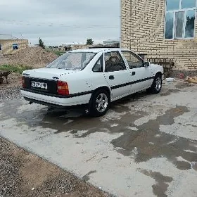 Opel Vectra 1992