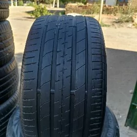 275/40 R17 BMW MERS