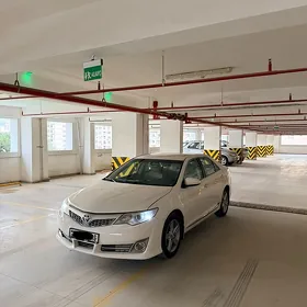 Toyota Camry 2013