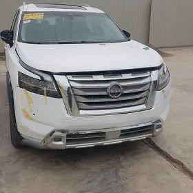 Nissan Pathfinder 2024