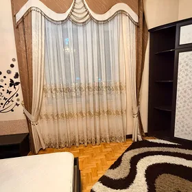 продаю. шторы