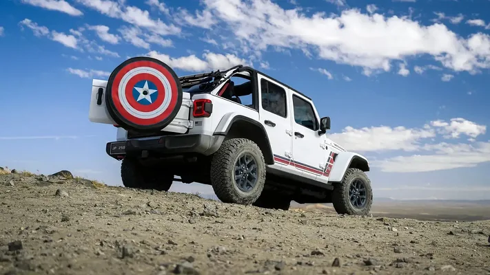 Jeep посвятил спецверсию Wrangler Капитану Америке - img 2
