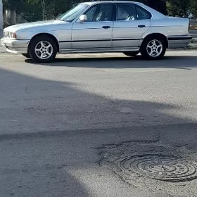 BMW 525 1988