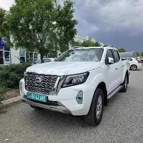 Nissan Navara 2024