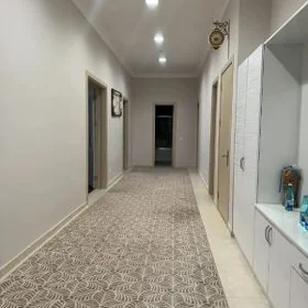 Arenda Berkarar yan 3 Komnat