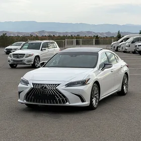 Lexus ES 350 2024