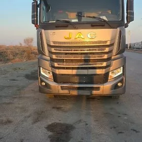 JAC J7 2021