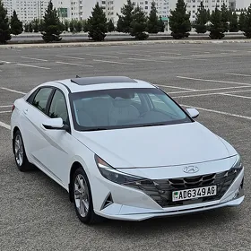 Hyundai Elantra 2021