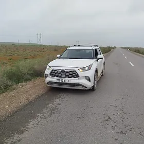 Toyota Highlander 2022
