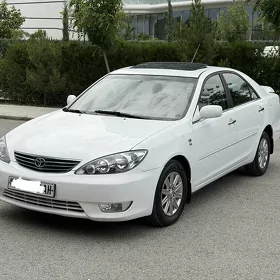 Toyota Camry 2005