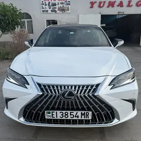 Lexus ES 350 2022