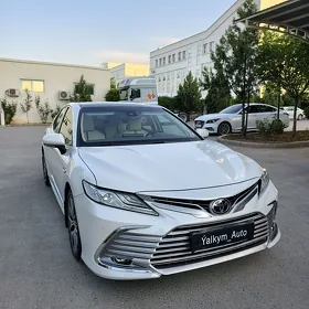 Toyota Camry 2022