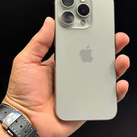 iPhone 15 pro 🩶127/872 Sim