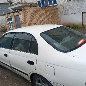 Toyota Corona 1996