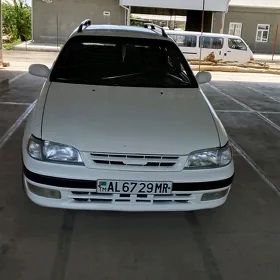 Toyota Avensis 1994