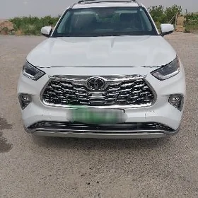 Toyota Highlander 2023