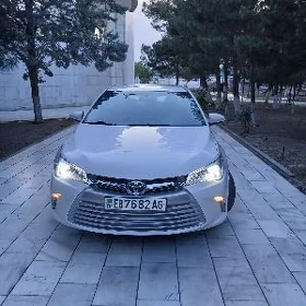 Toyota Camry 2017