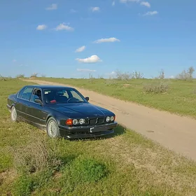 BMW 750 1990