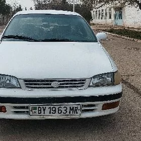 Toyota Corona 1995