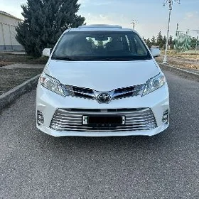 Toyota Sienna 2018
