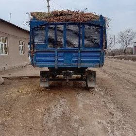 MTZ 82 2002