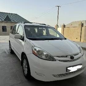 Toyota Sienna 2009