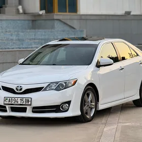 Toyota Camry 2013