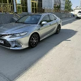 Toyota Camry 2020