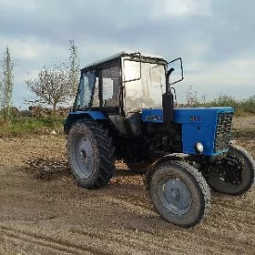 MTZ 80 2002