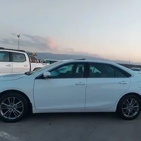 Toyota Camry 2017