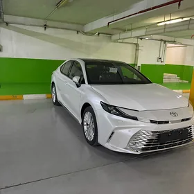 Toyota Camry 2026