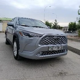 Toyota Corolla Cross 2023
