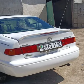 Toyota Camry 2000