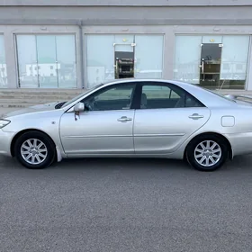 Toyota Camry 2004