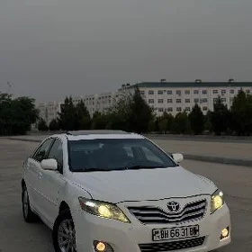 Toyota Camry 2010