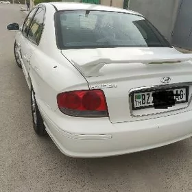 Hyundai Sonata 2002