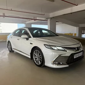 Toyota Camry 2018