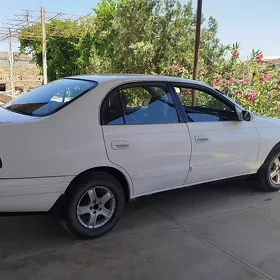 Toyota Corona 1996