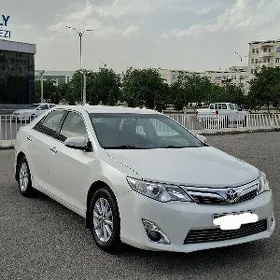 Toyota Camry 2013