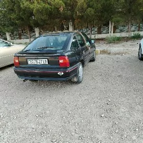 Opel Vectra 1990