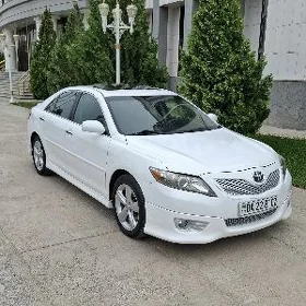 Toyota Camry 2011