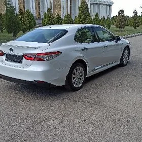 Toyota Camry 2020